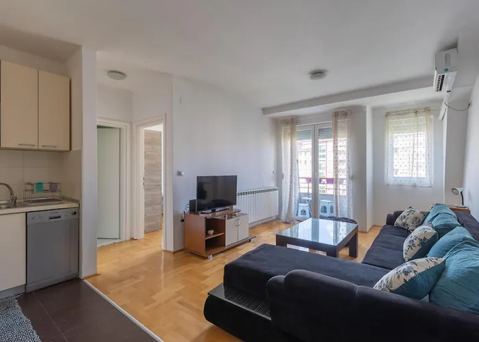IV Apartment