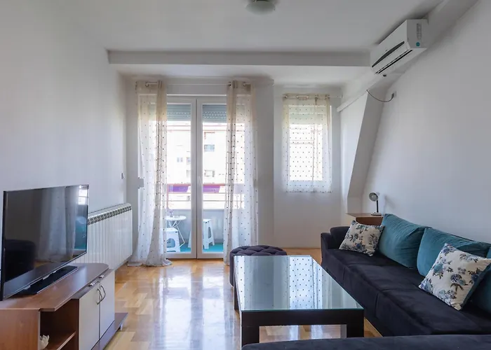 IV Apartment