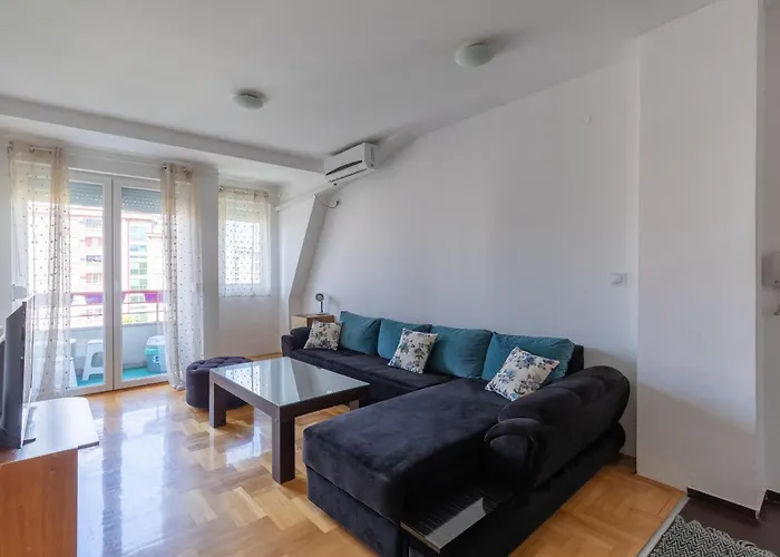 IV Apartment